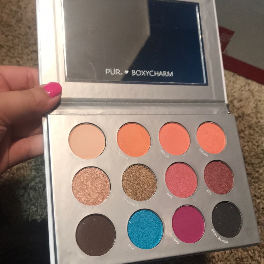Boxycharm x Pur eyeshadow palette